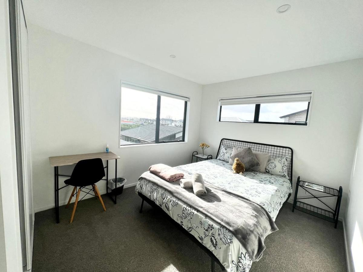 A&J Queen Bedroom-Quiet And Brand New With Reserve View Auckland Exteriör bild